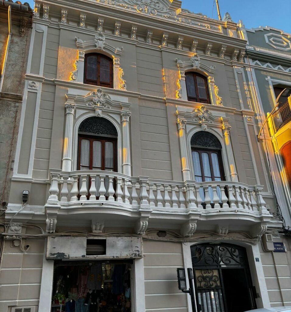 Fachada elegante en Burriana.