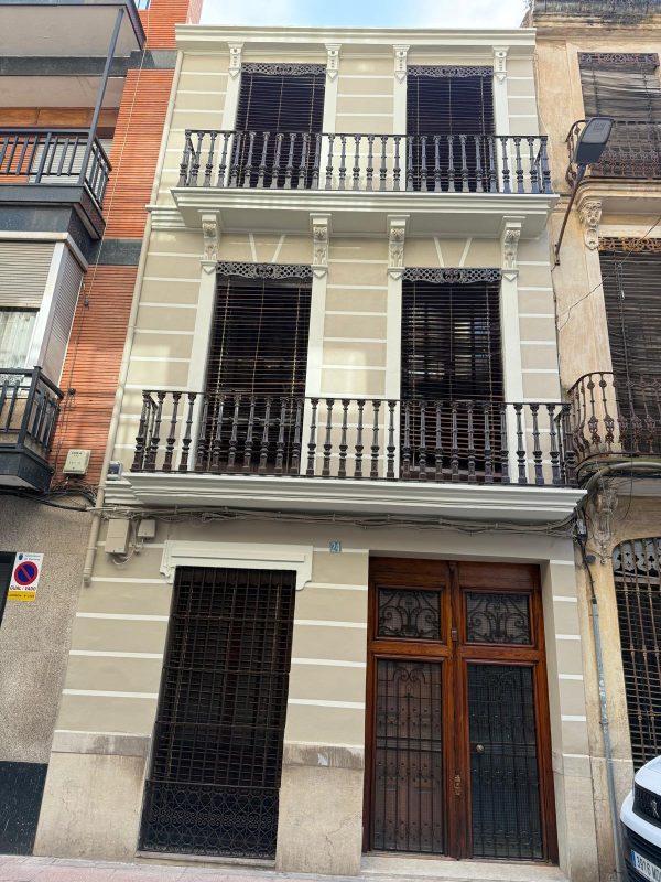 Renovación de fachada Diago Pintures Castellón